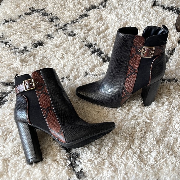 Snakeskin Bootie - Picture 10 of 12